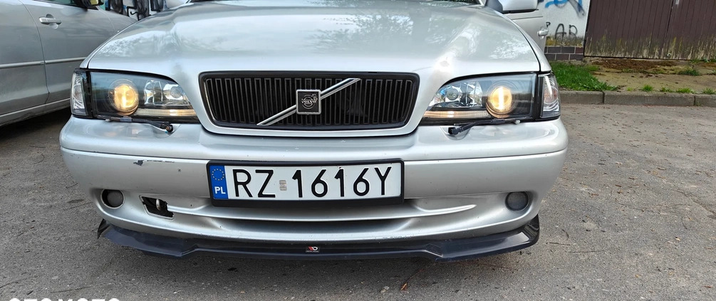 Volvo C70 cena 22900 przebieg: 380786, rok produkcji 1998 z Rzeszów małe 529